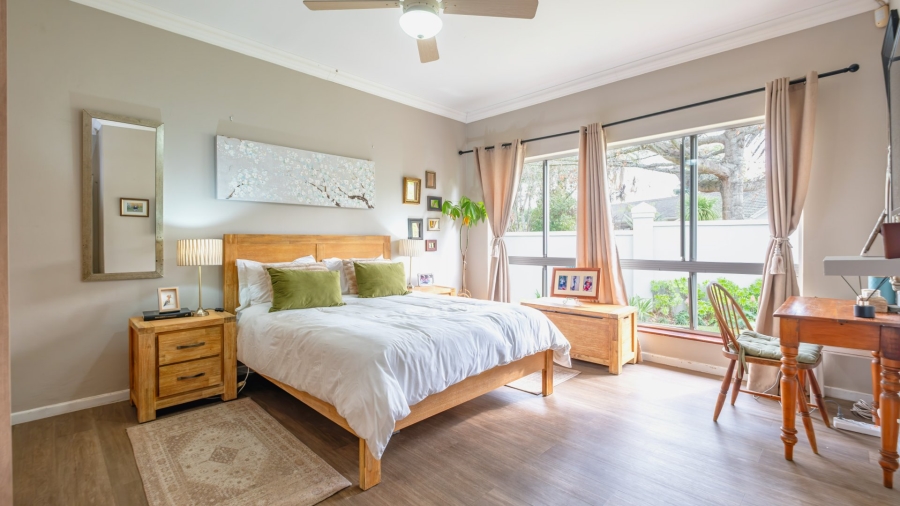 To Let 4 Bedroom Property for Rent in Denver Park Western Cape